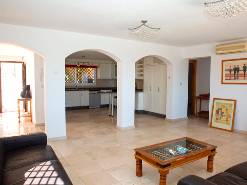 evita-estates-arroyo-de-la-miel-002-saloon3